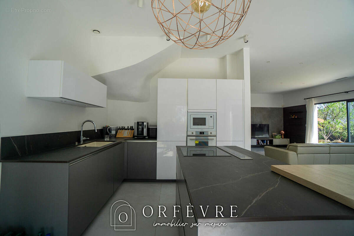 Maison à CASTELNAU-LE-LEZ