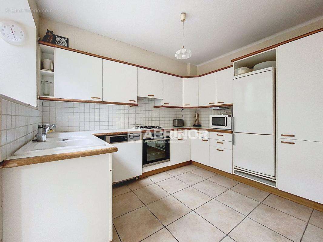 Maison à NEUVILLE-EN-FERRAIN