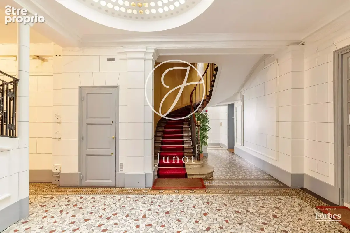 Paris 15e - SUFFREN - Duplex - 3 pièces - 58,69m² Carrez - 61,47m² au sol - 2 chambres - Balcon - photo 18