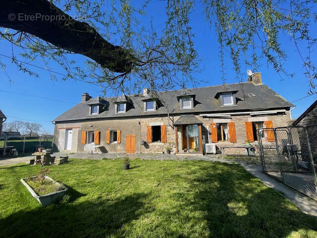 Maison à LA MOTTE