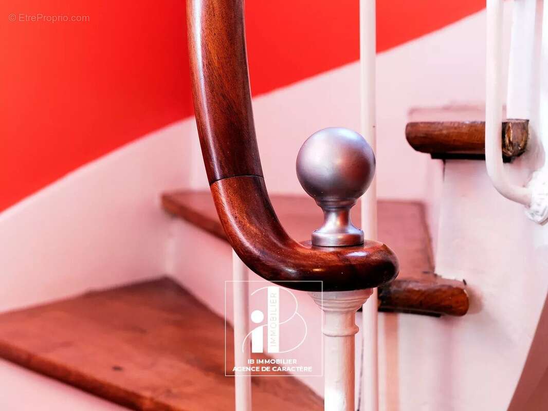 Maison à VULAINES-SUR-SEINE