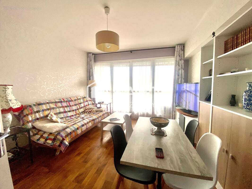 Photo 2 - Appartement à SENS