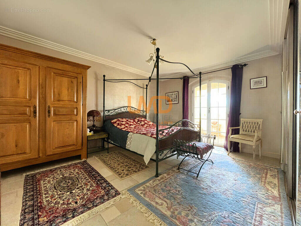 Maison à TRANS-EN-PROVENCE