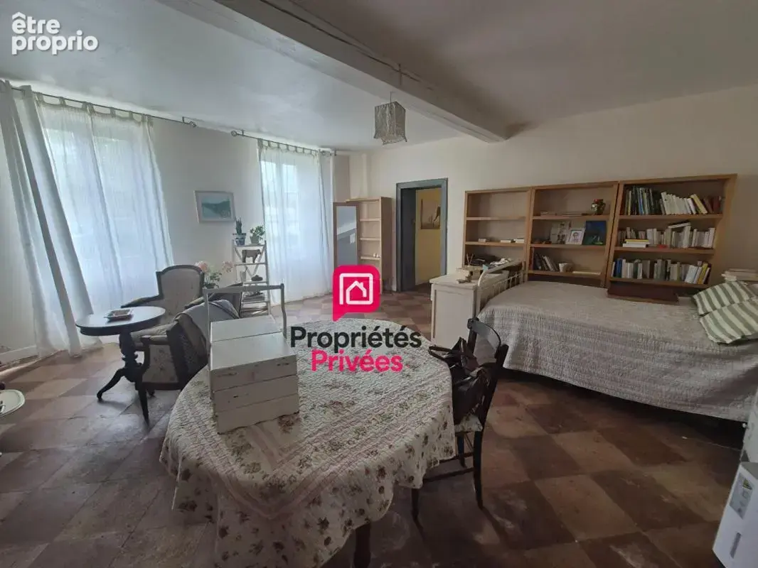 Ensemble immobilier de caractère de 290 m2 avec Gîte - Noaillan - photo 12