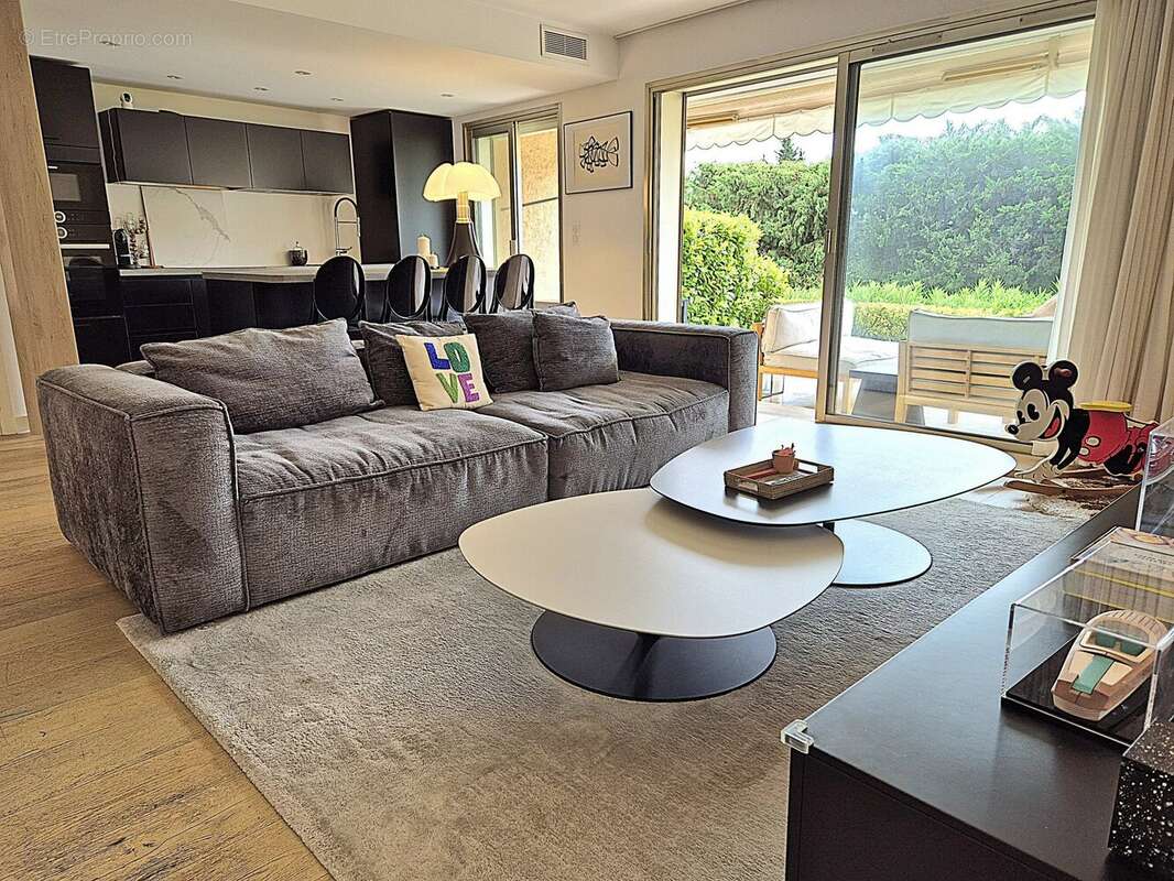 Appartement à LE CANNET