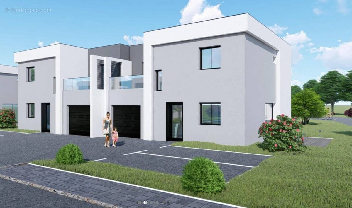 Maison à AVRIL
