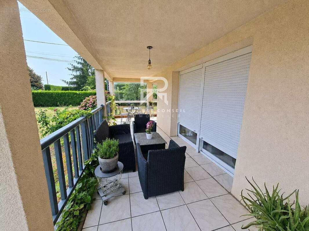 Maison familiale avec deux habitations pouvant être indépendantes - photo 3