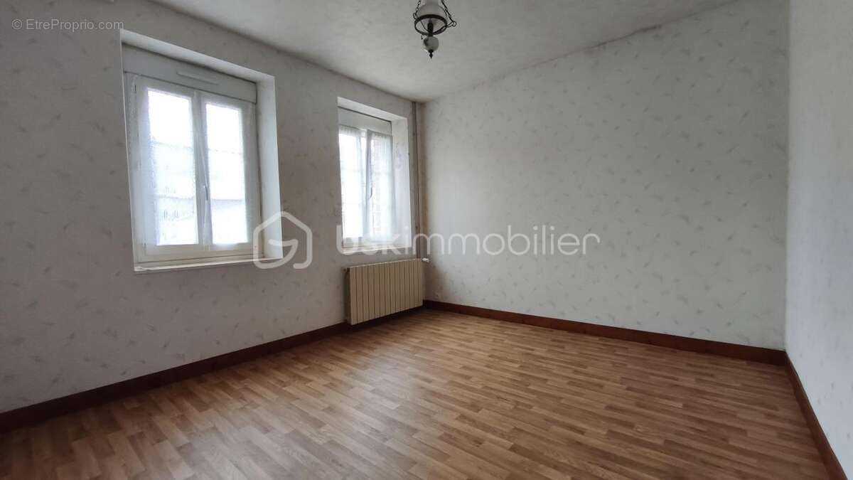 Maison avec dépendances - photo 7