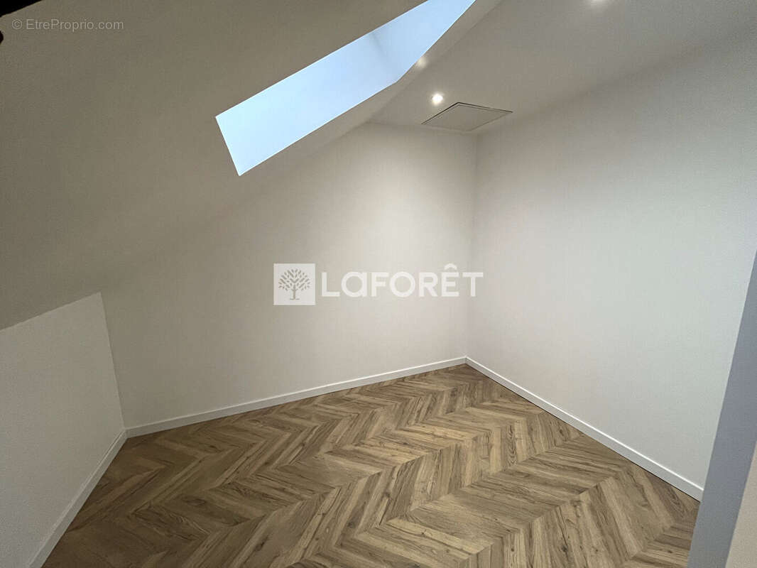 Maison à OINVILLE-SUR-MONTCIENT