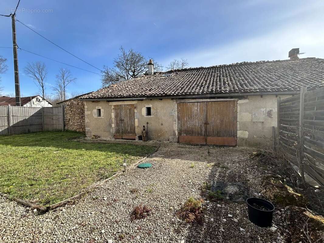 Maisons de village en pierre de 2 chambres à coucher d'un excellent rapport qualité-prix avec dépendance utile - photo 7