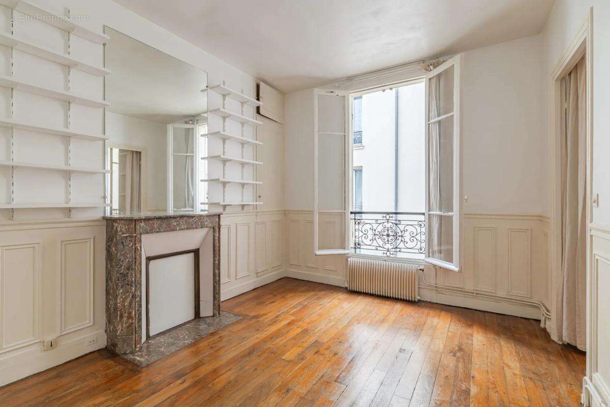 Appartement à PARIS-19E