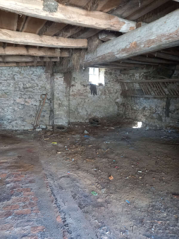 Parking à ARNAY-LE-DUC