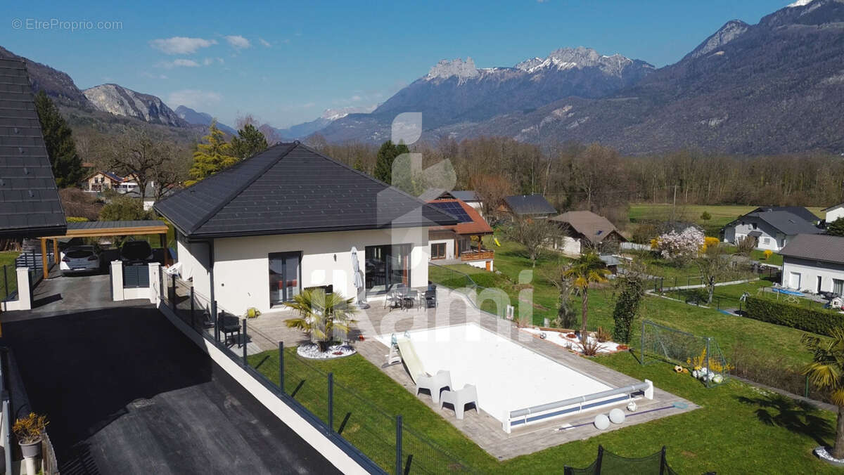 Lathuile, Maison 165 m2 avec piscine à 1 km du lac d’Annecy   Coup de cœur assuré - photo 3