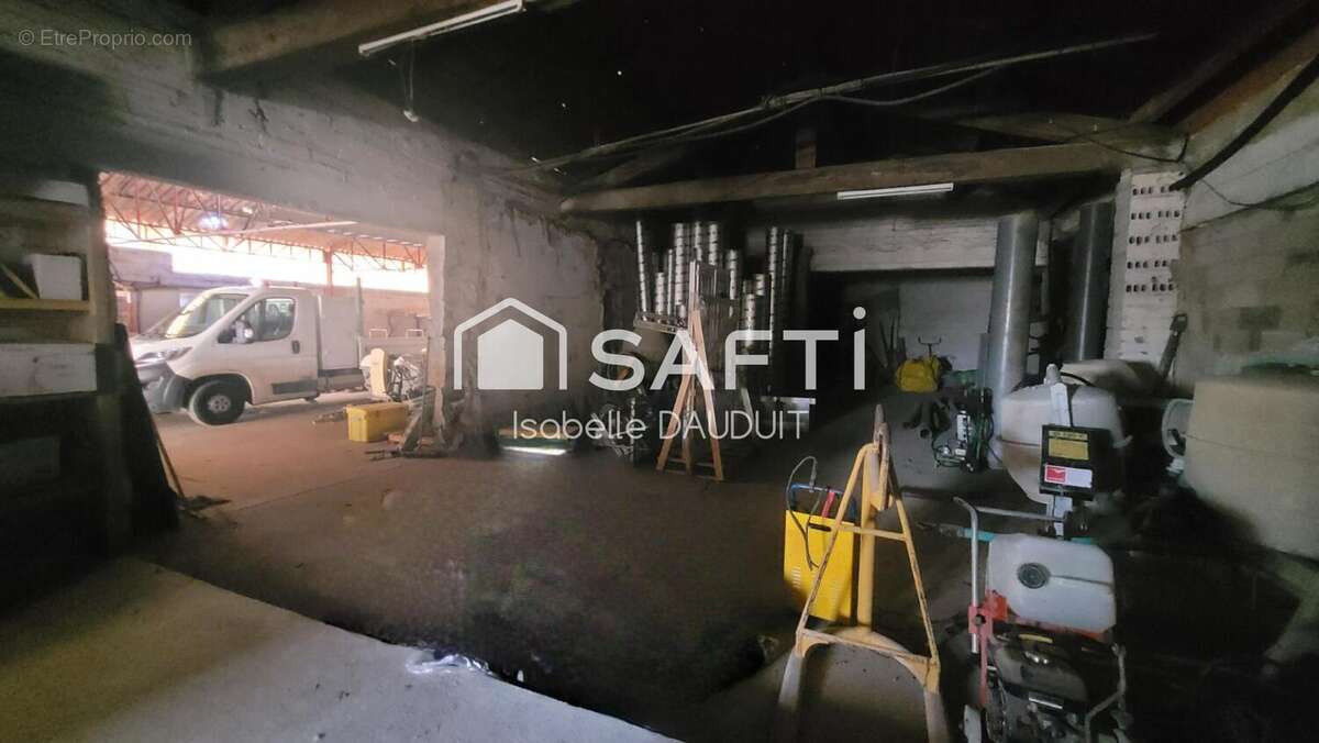 Photo 7 - Commerce à BRESSOLS