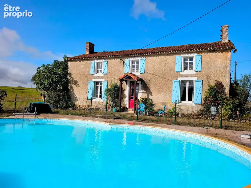 Maison à VERNOUX-EN-GATINE