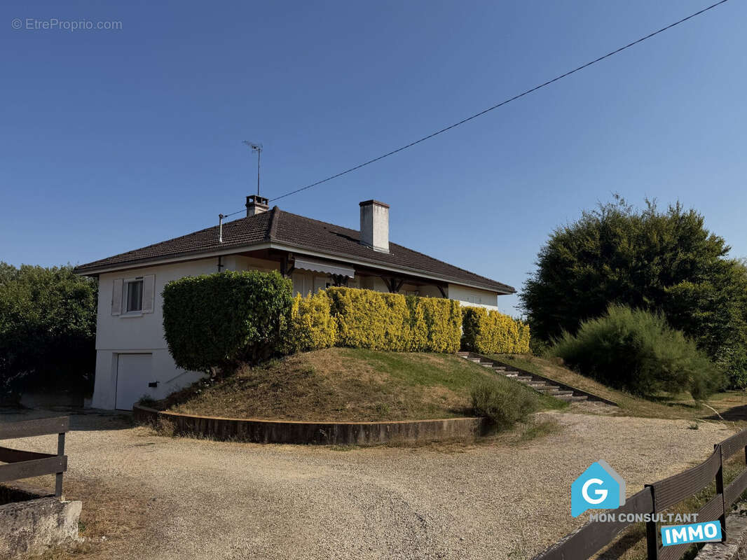 Maison 125 m² à Gergy  - photo 9