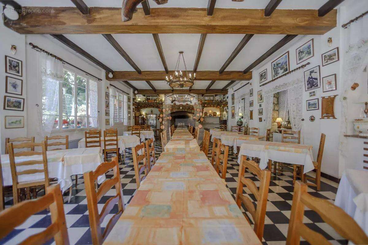 Maison à TOURRETTES-SUR-LOUP