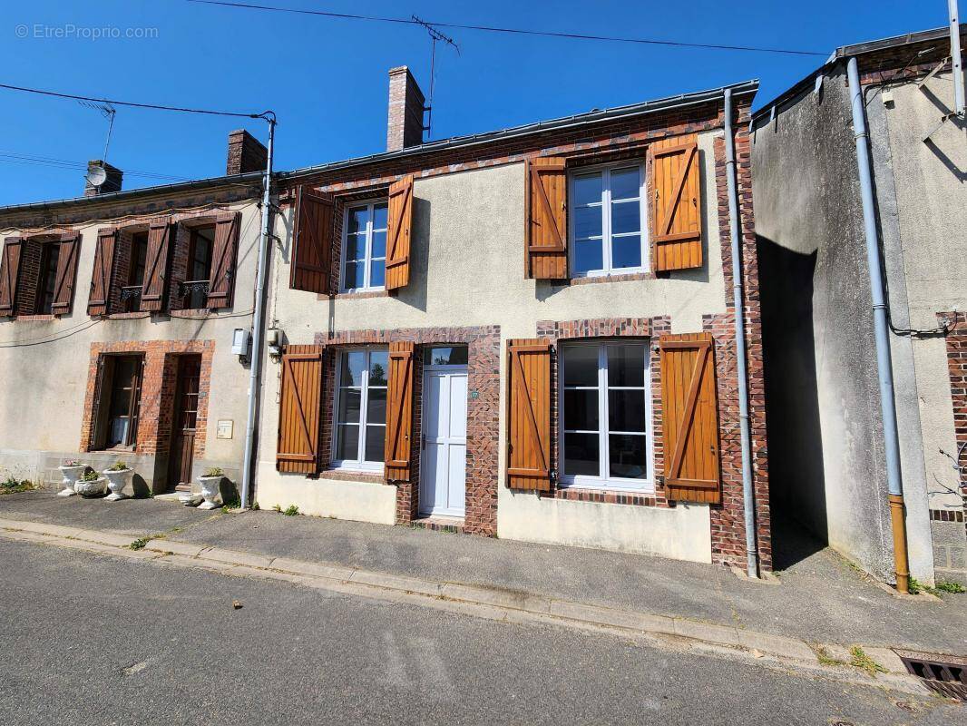 Maison à CHOUE