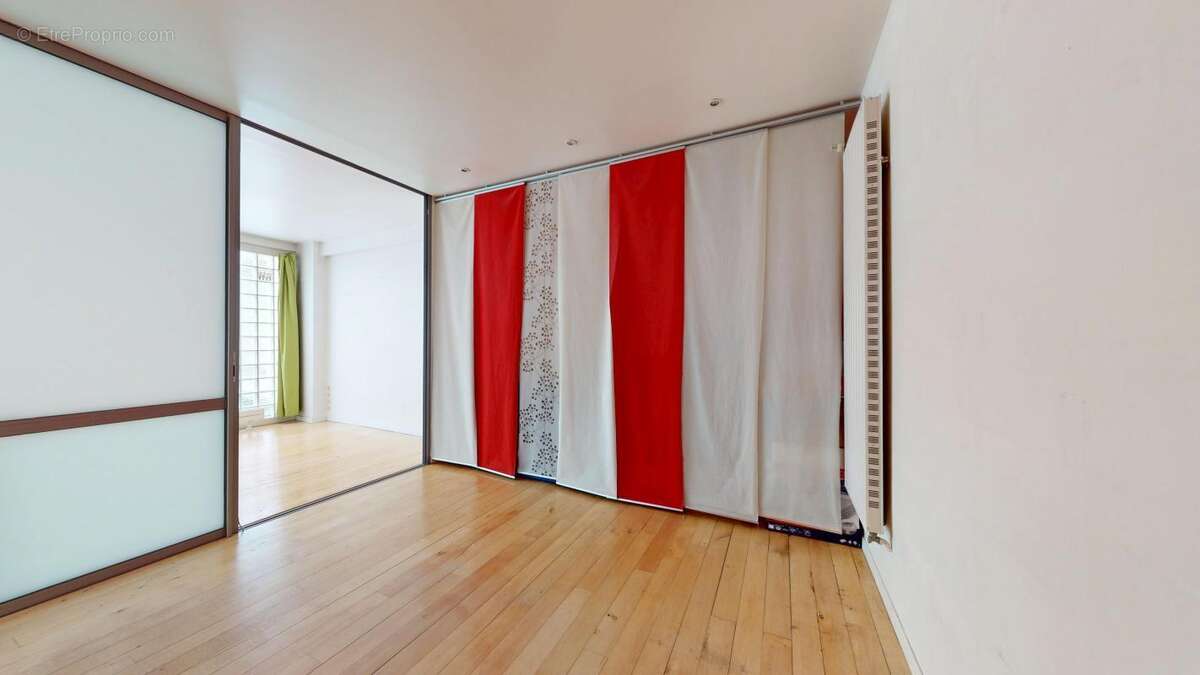 Commerce à PARIS-19E