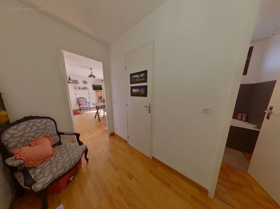 Beau studio - grand balcon - photo 9