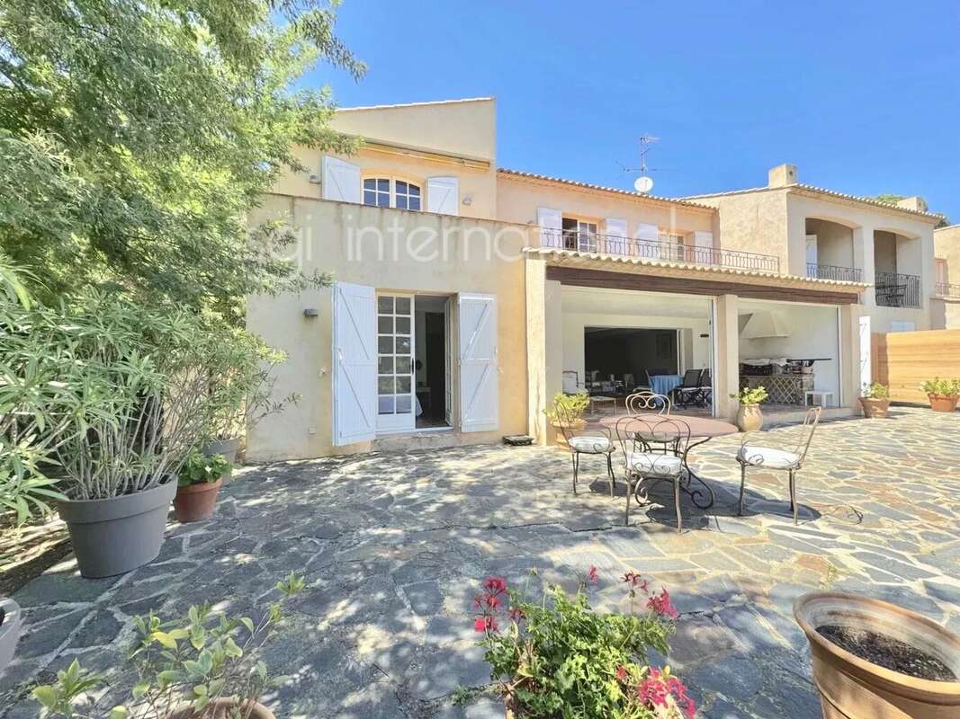 Maison à RAMATUELLE