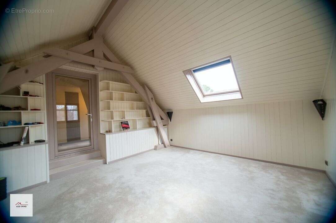 Maison à CRANVES-SALES