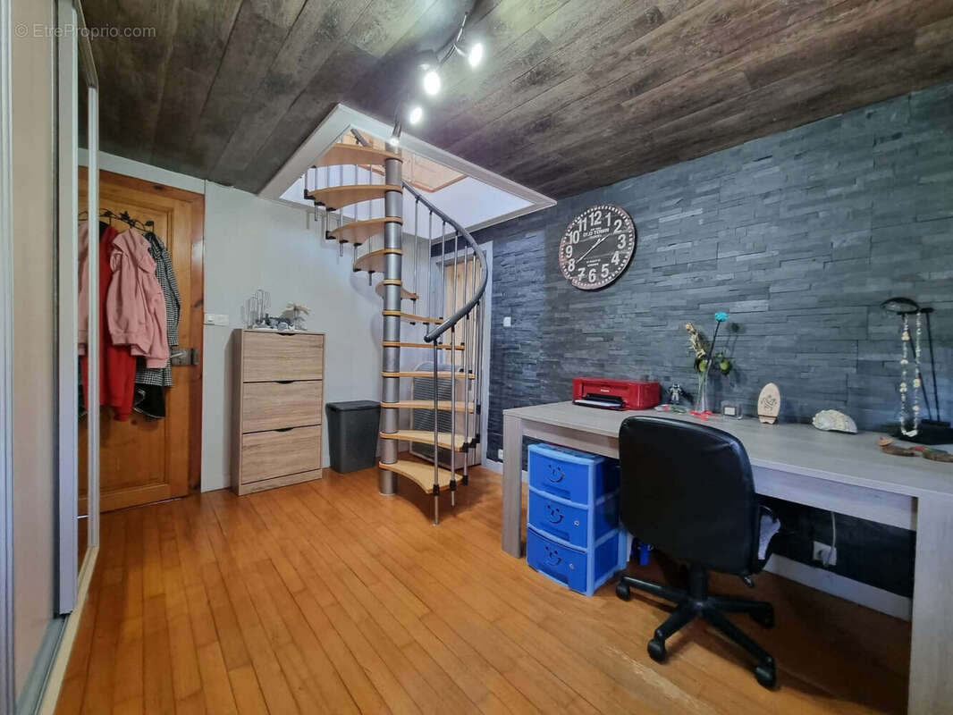 Maison 170 m² à Troisfontaines  - photo 7