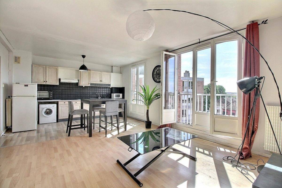 Appartement à MONS-EN-BAROEUL