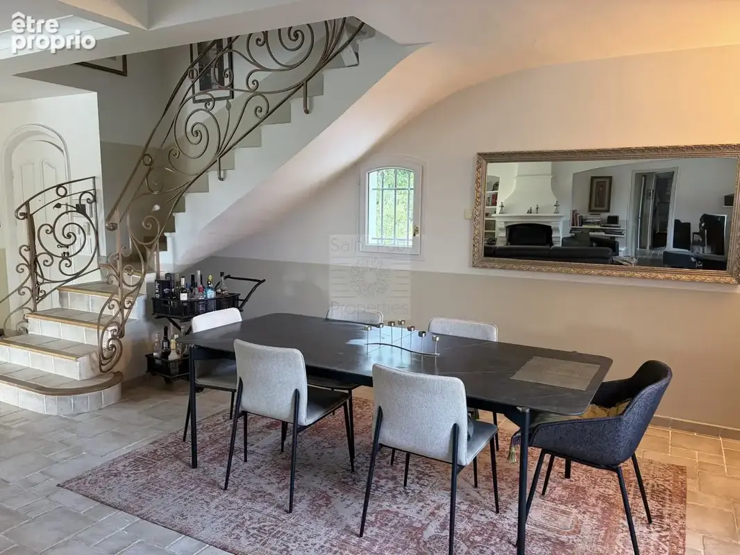 Villa néo-provençale 184m2 piscine, terrain plat 2600 m2, au calme, Vence Sine - photo 2