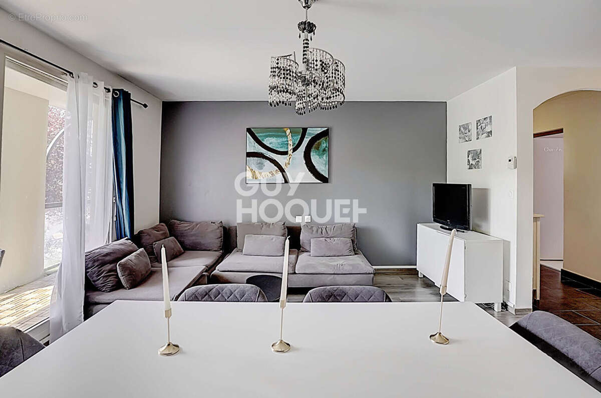 Appartement à BRON