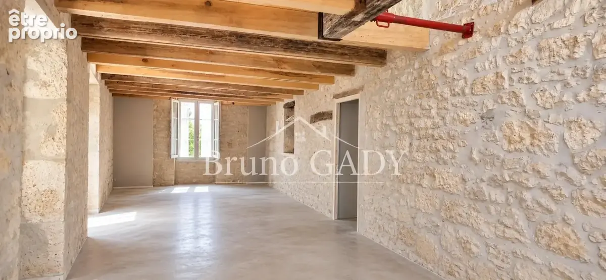 Ensemble immobilier en pierre de deux maisons à restaurer l'intérieur, sur parcelles d'environ 3 hectares - photo 3