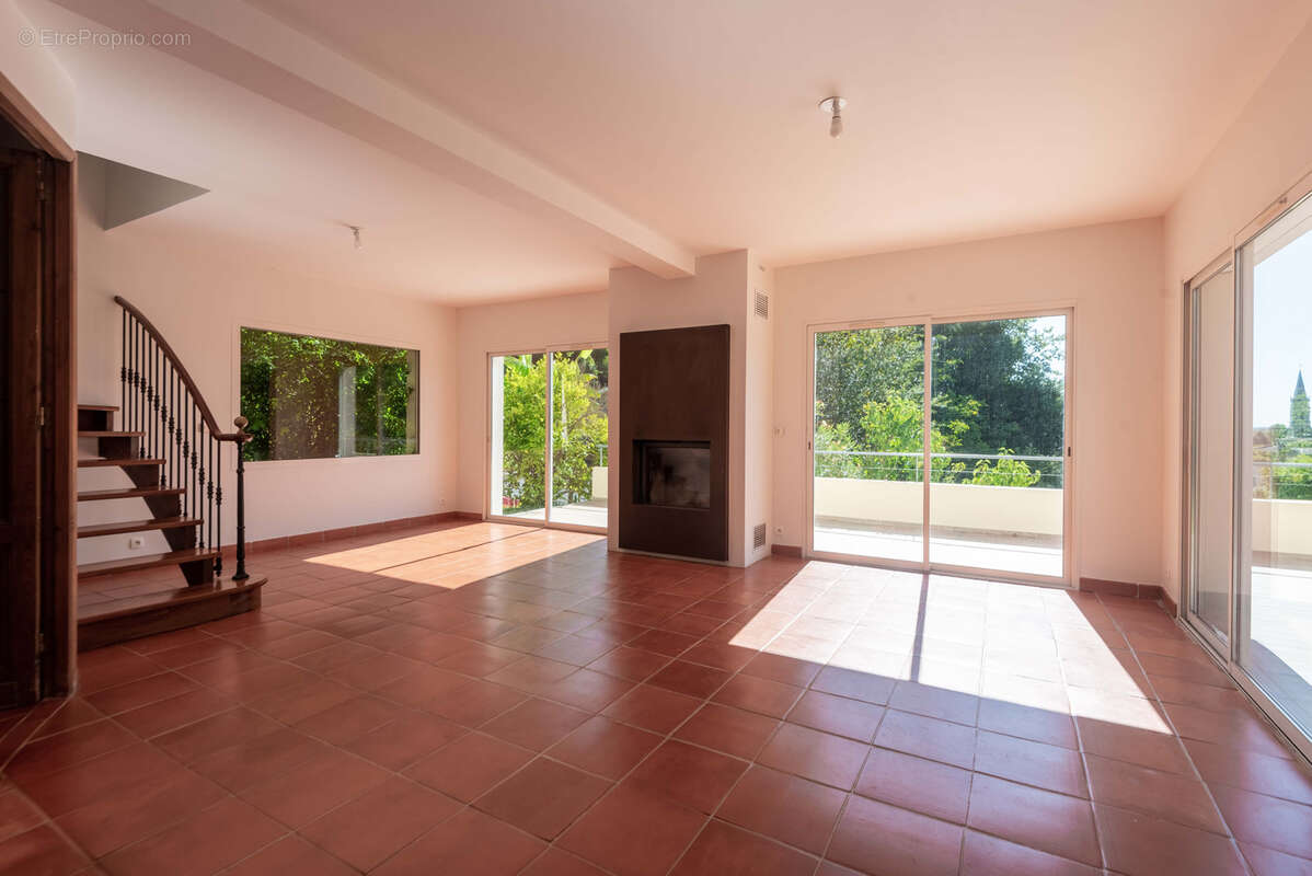 Maison à QUINSAC