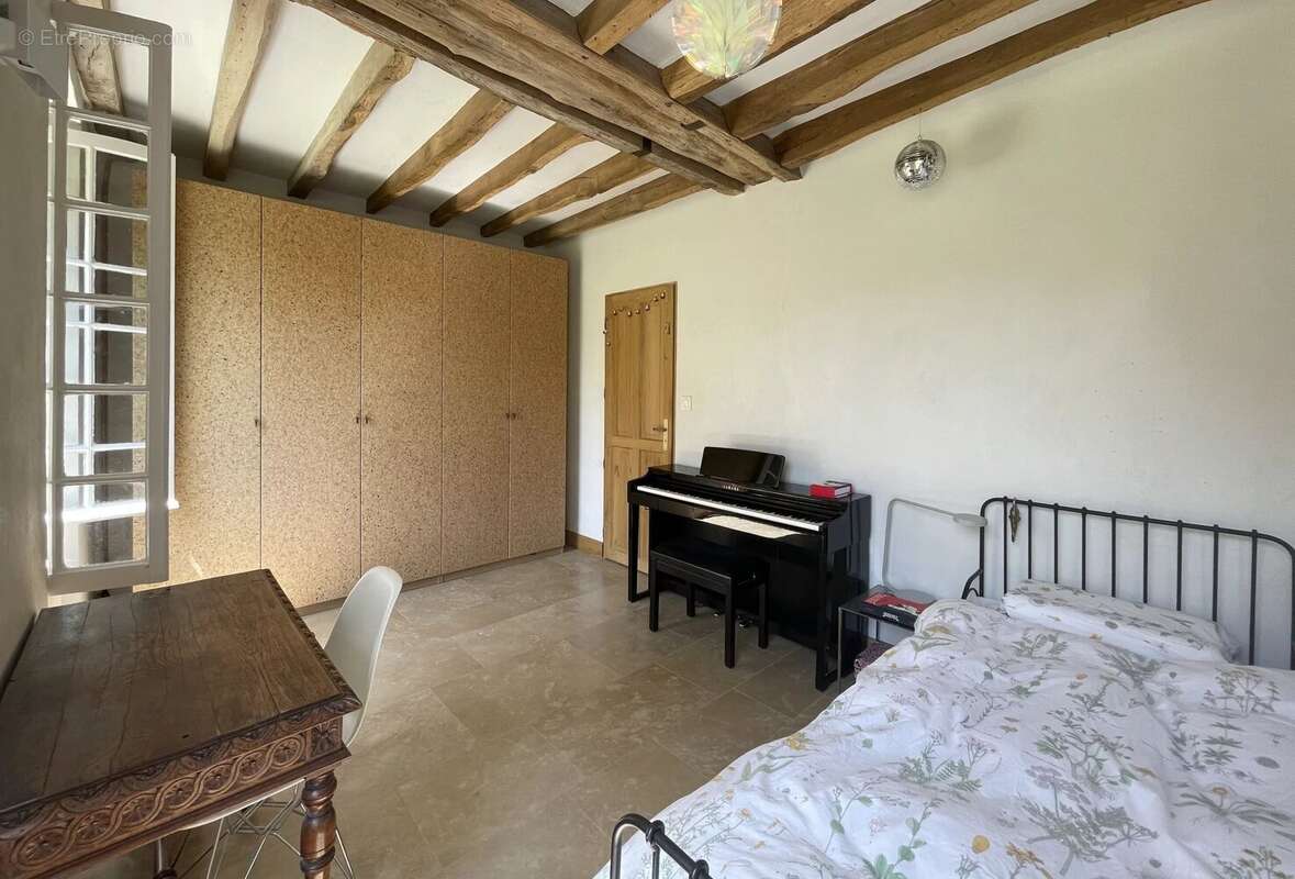 Maison à FONTAINEBLEAU