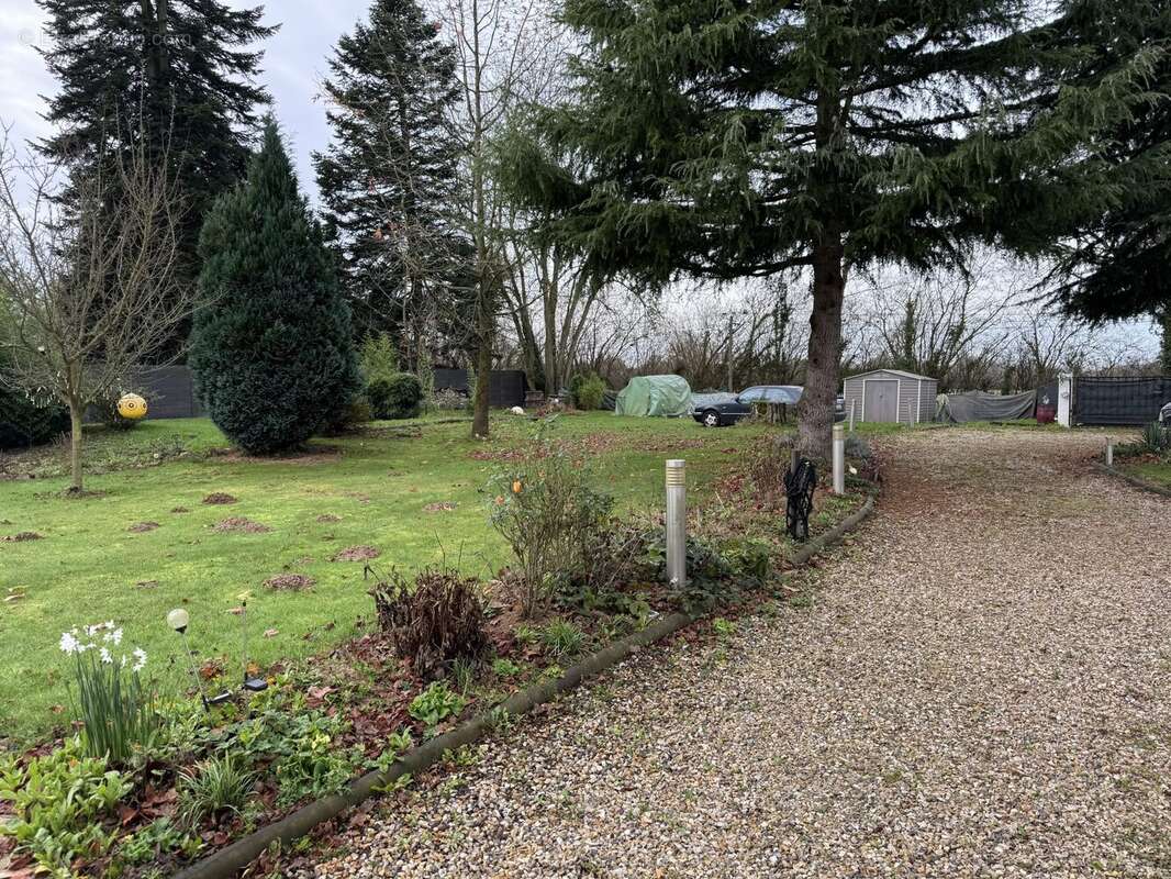 Maison à BEAUFOUR-DRUVAL