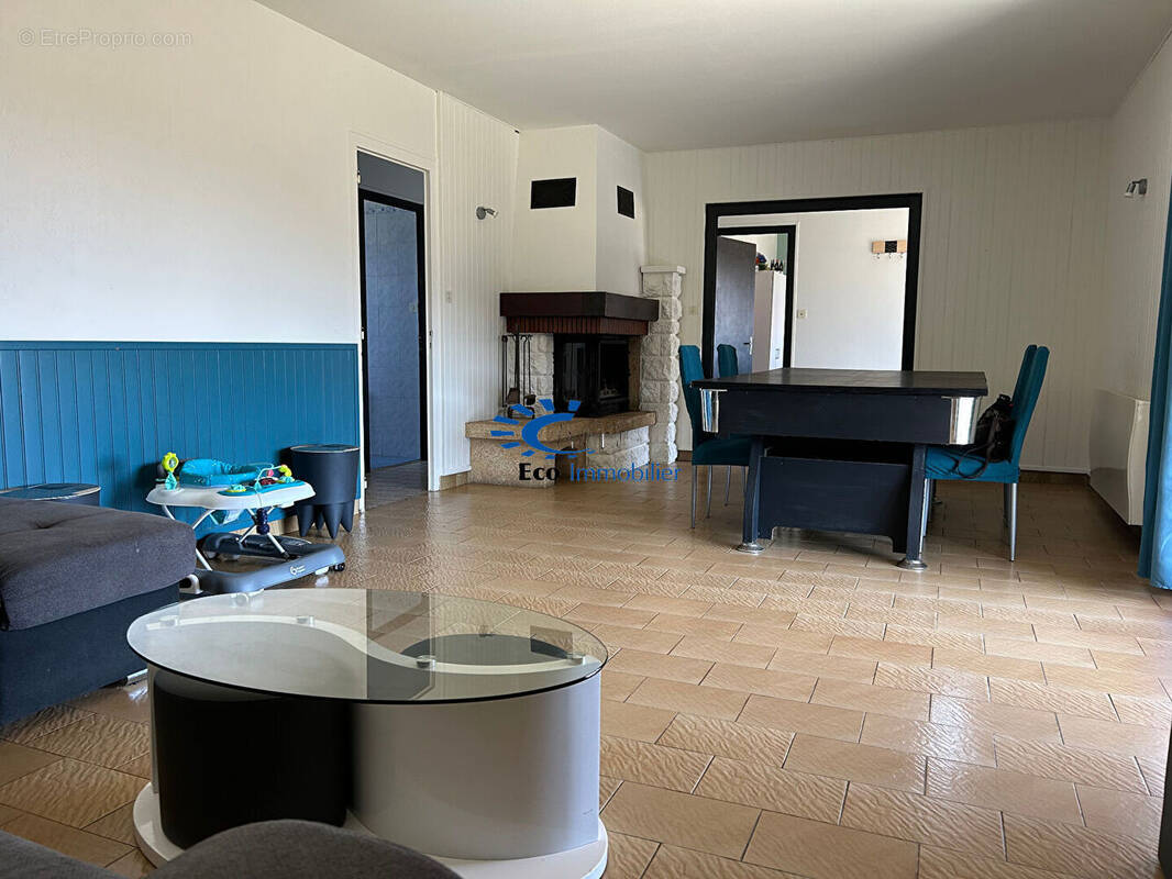 Maison à SAINT-JEAN-DE-LIVERSAY