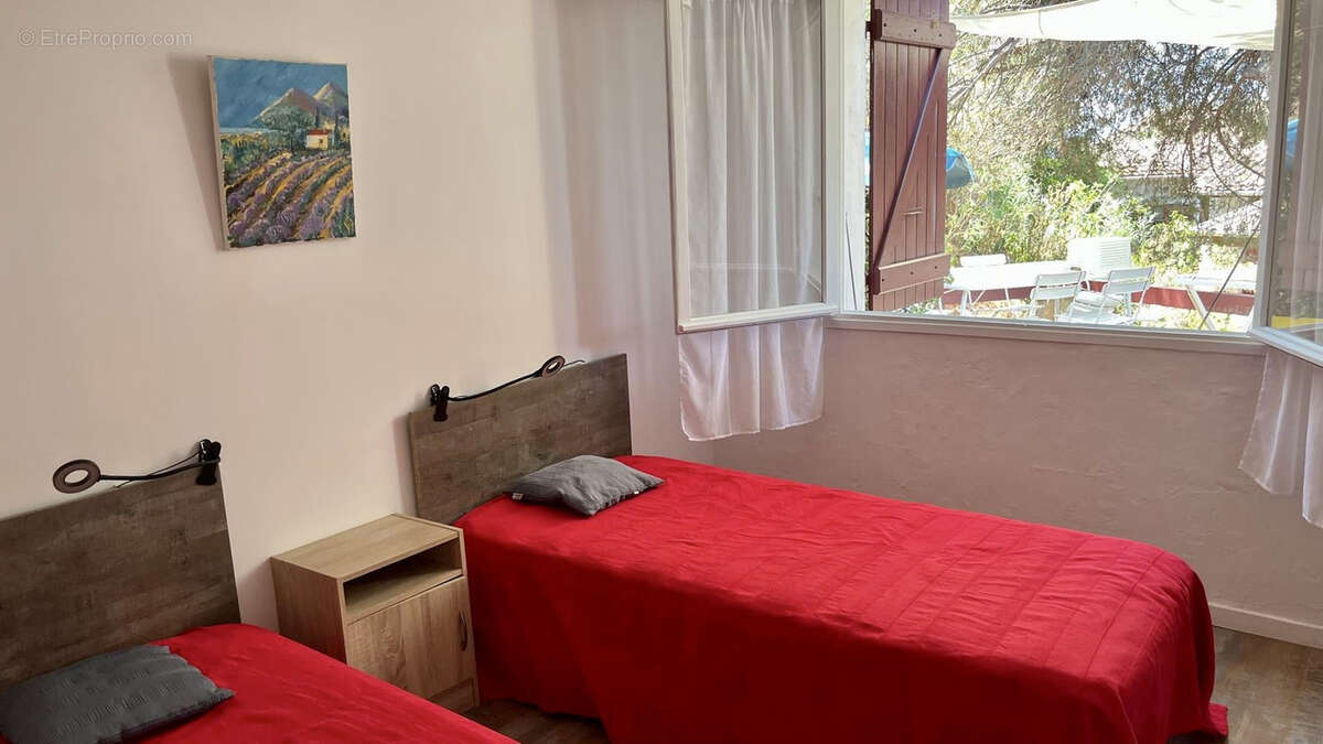 Ensemble immobilier - photo 19