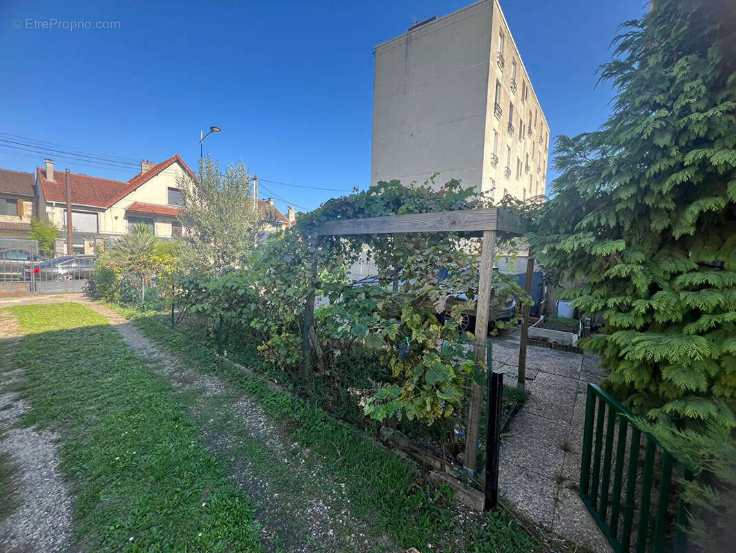 Maison à DRANCY