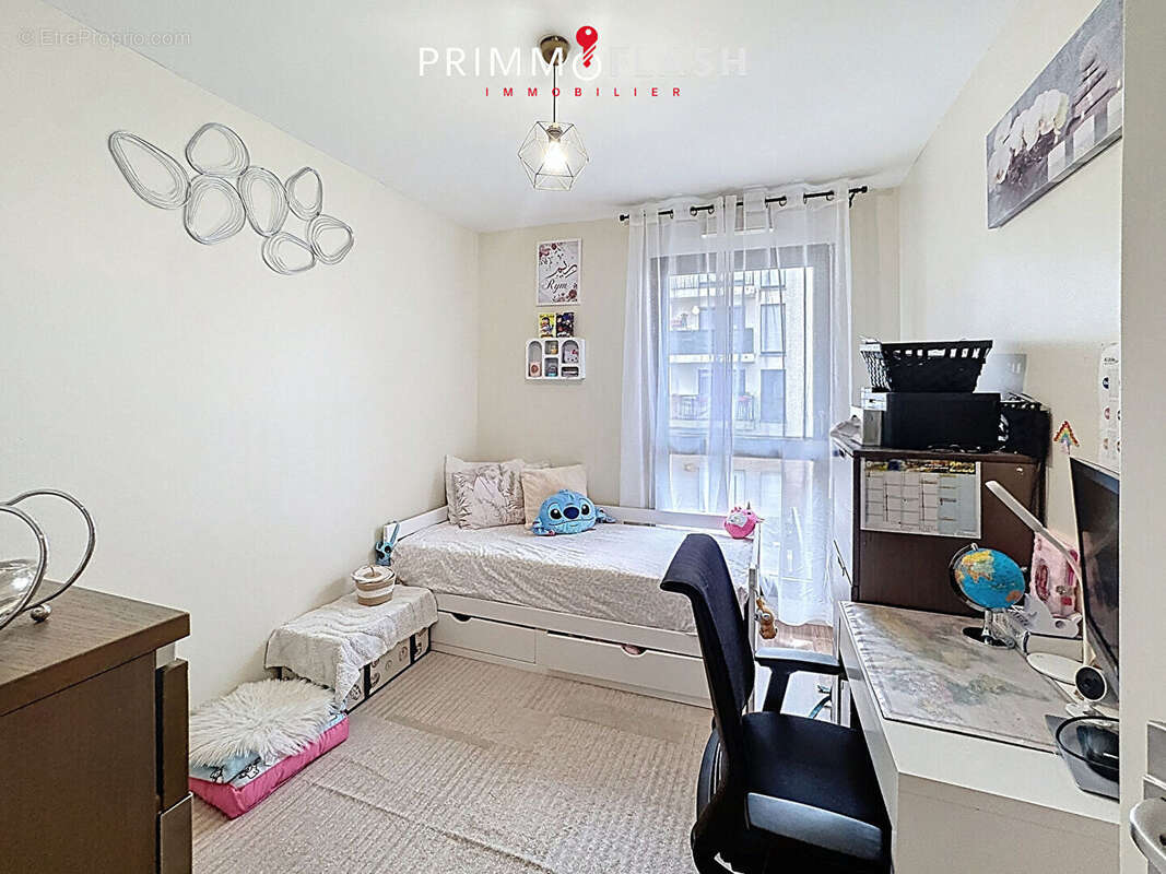 Appartement à AUBERVILLIERS