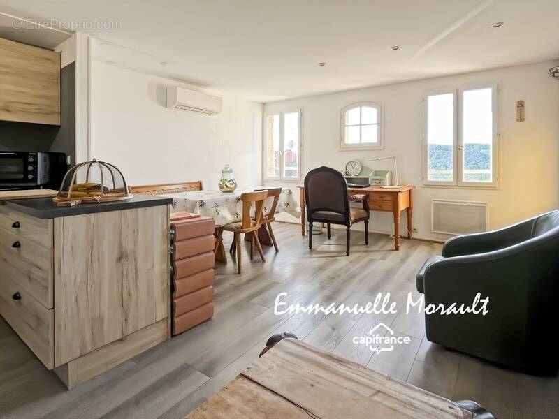 Appartement à BAGNOLS-EN-FORET