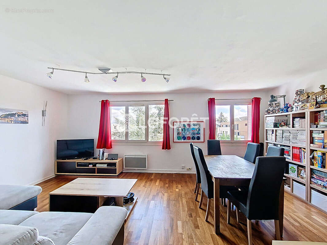 Appartement à CALUIRE-ET-CUIRE