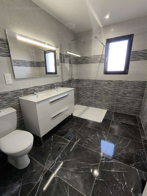 Maison à THEZAN-DES-CORBIERES