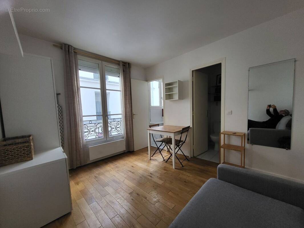 Appartement à PARIS-11E