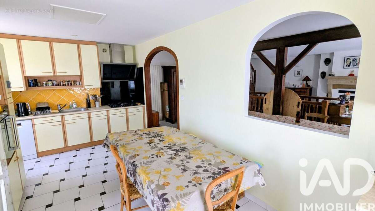 Photo 7