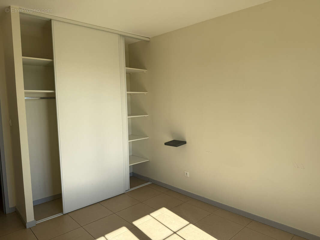 Maison à SAINT-SULPICE-DE-FALEYRENS