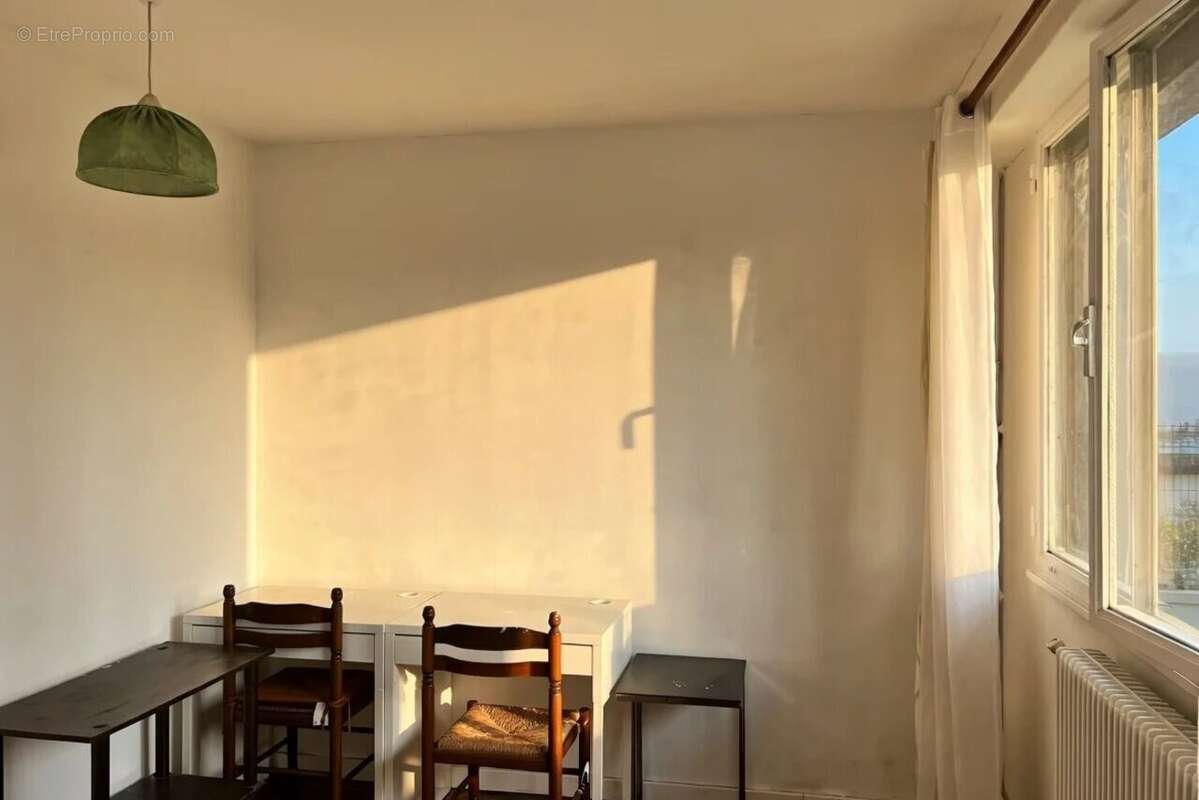 Appartement à SAINT-MAUR-DES-FOSSES
