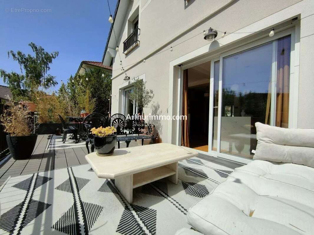 Maison à SUCY-EN-BRIE