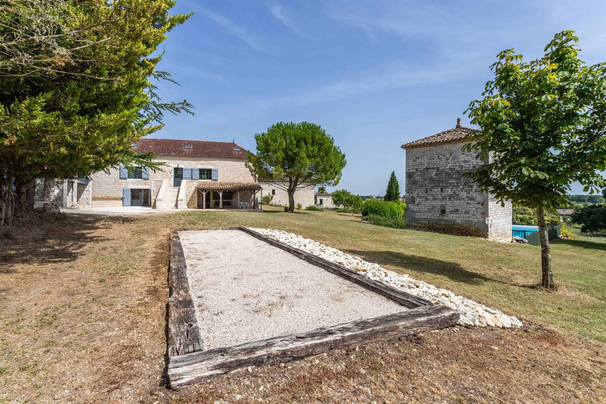 Country house with pool - photo 11