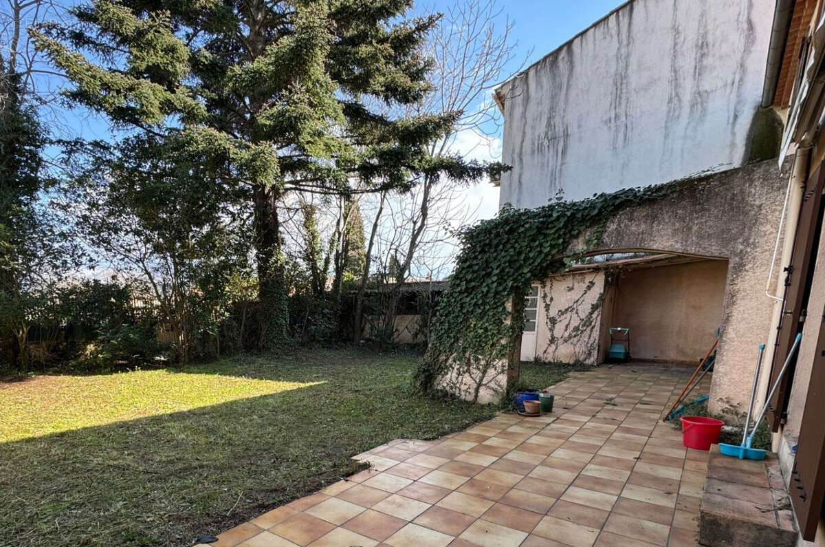 Maison à PEYNIER