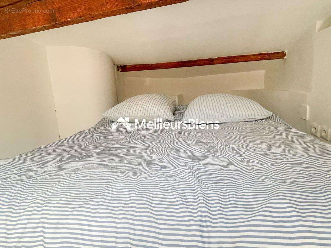 Appartement à PARIS-9E