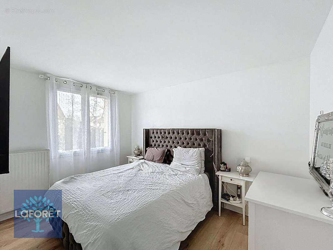 Maison à RIS-ORANGIS